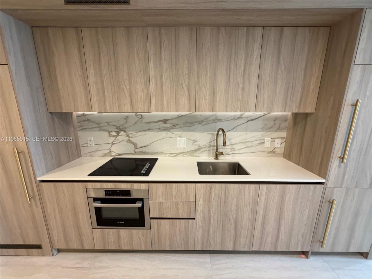 77 SE 5th Street, Unit 1613, Miami, FL 33131 Photo