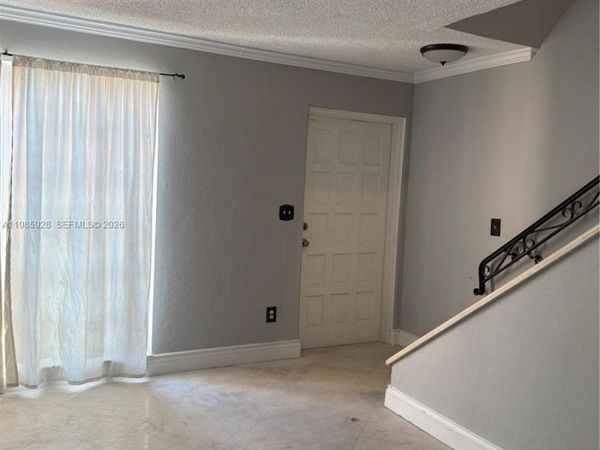 7170 Fairway Dr, Unit M5, Miami Lakes, FL 33014