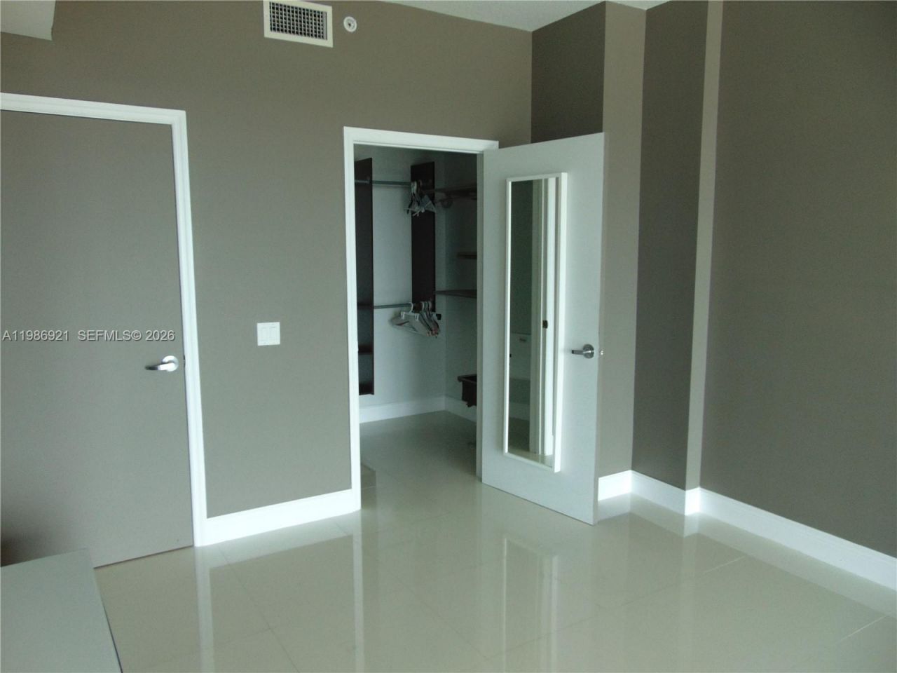 60 SW 13th St , Unit 2619, Miami, FL 33130 Photo