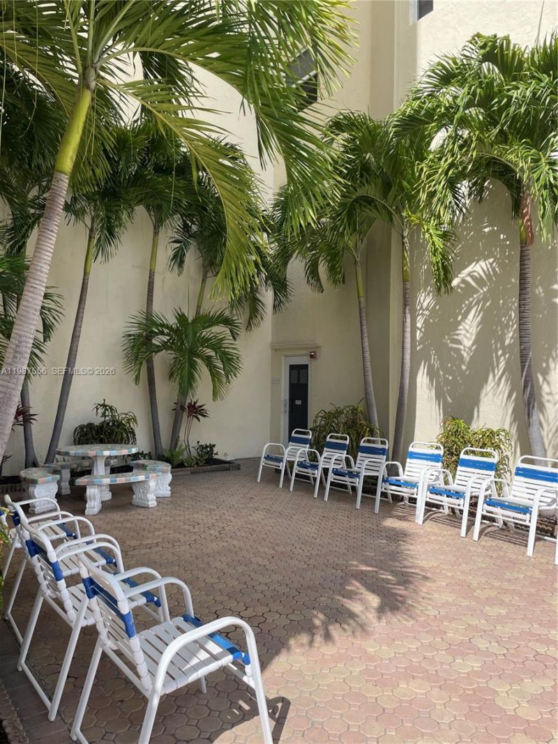 900 NE 18th Ave , Unit 1004, Fort Lauderdale, FL 33304 Photo