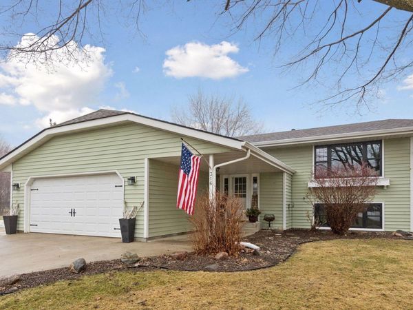 316 Lakeview Terrace Boulevard, Waconia, MN 55387