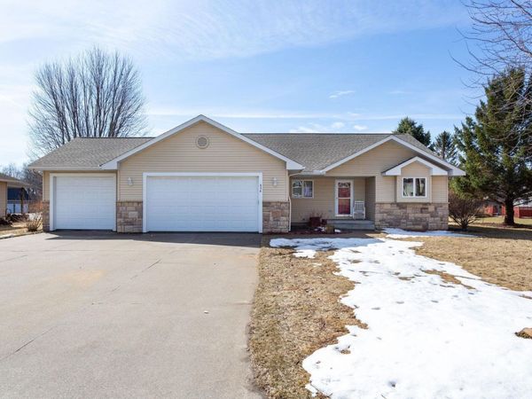 634 Jefferson Street, River Falls, WI 54022