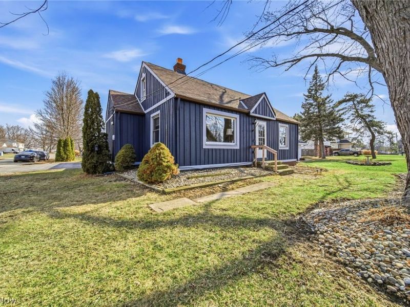 33378 Lake Shore Boulevard, Eastlake, OH 44095 Photo 1