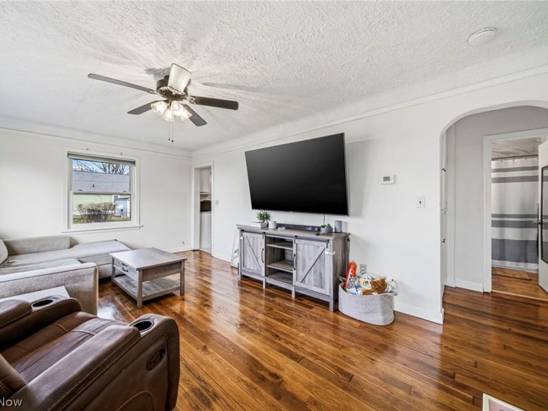 33378 Lake Shore Boulevard, Eastlake, OH 44095 Photo 10