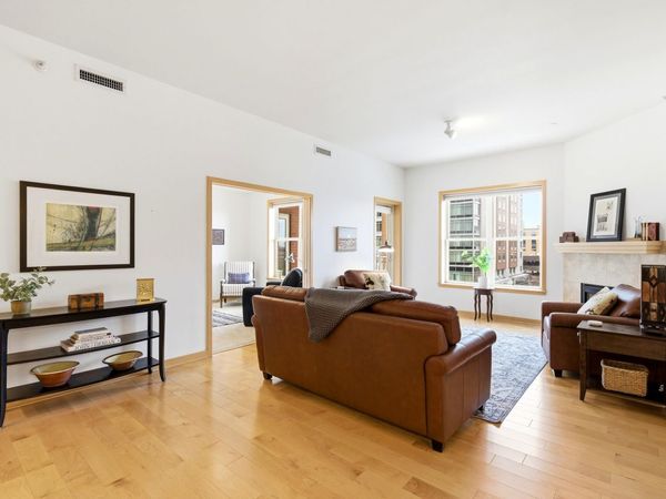 360 W Washington Avenue, Unit 403, Madison, WI 53703