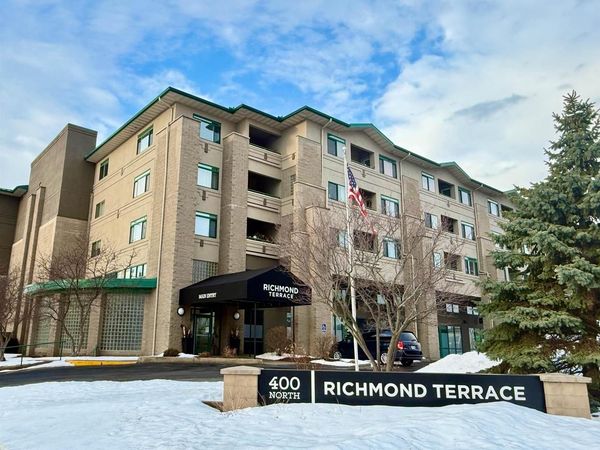 400 N RICHMOND STREET, Unit 417, Appleton, WI 54911