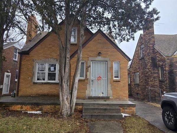 12768 Maiden Street, Detroit, MI 48213