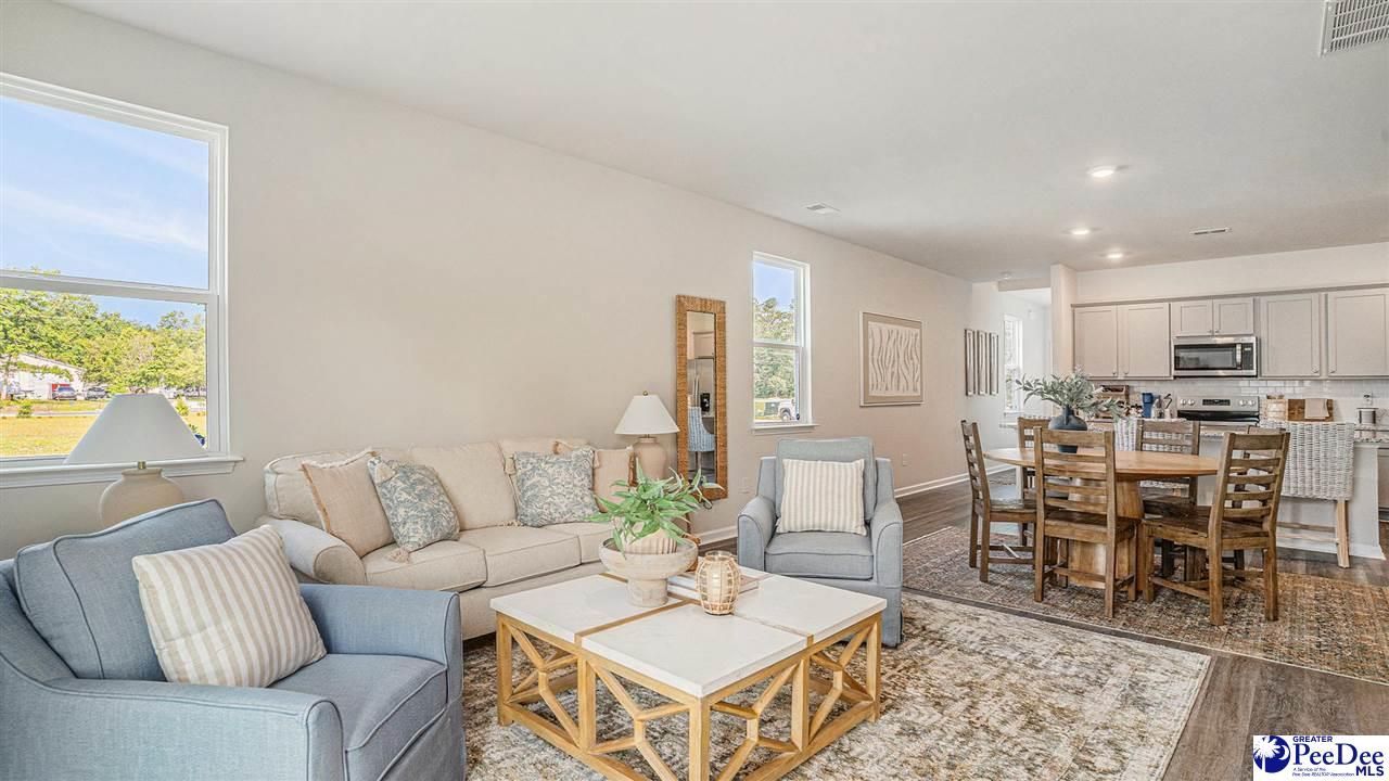 3360 Royal Star Lane Photo 4