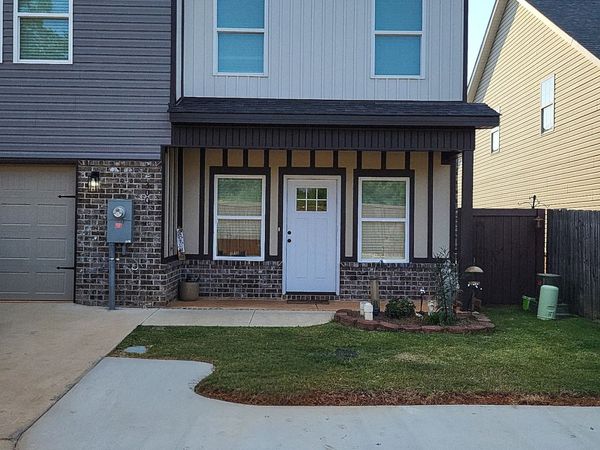 300 Beau Claire Circle, Byron, GA 31008