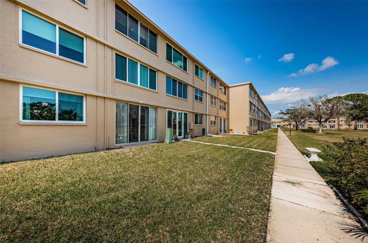 4915 Bay Street Ne, Unit 126, Saint Petersburg, FL 33703 Photo