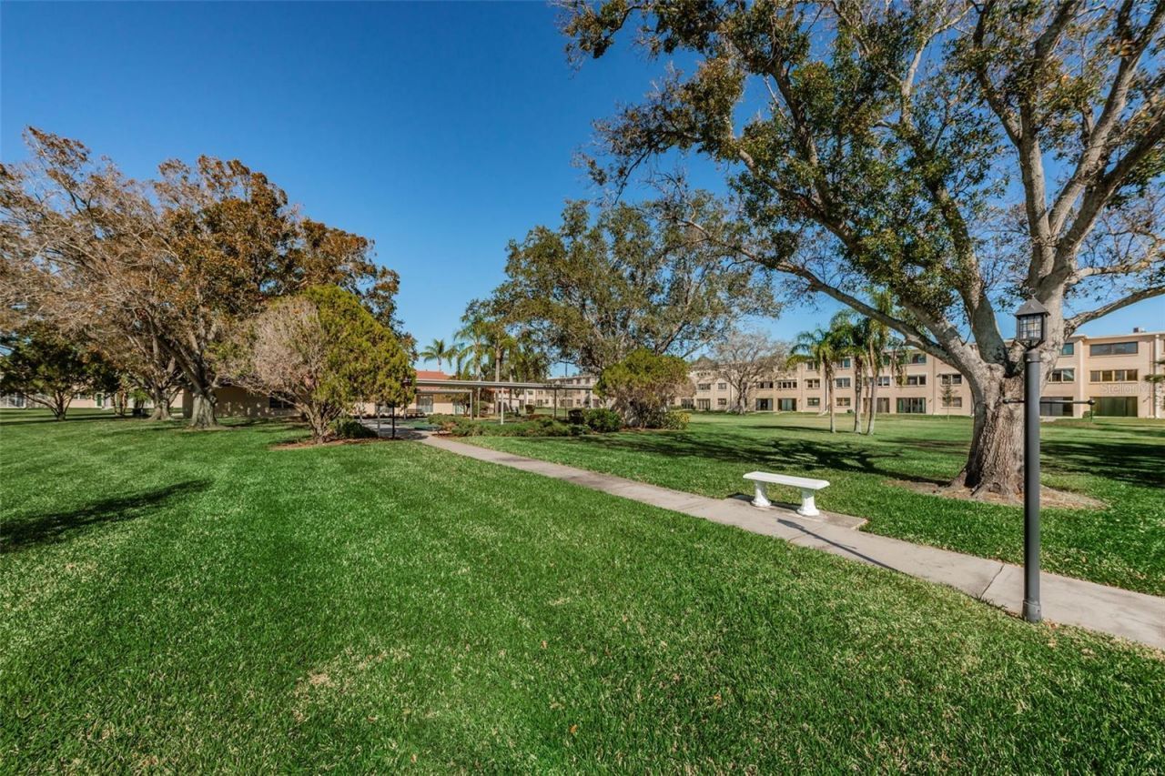 4915 Bay Street Ne, Unit 126, Saint Petersburg, FL 33703 Photo