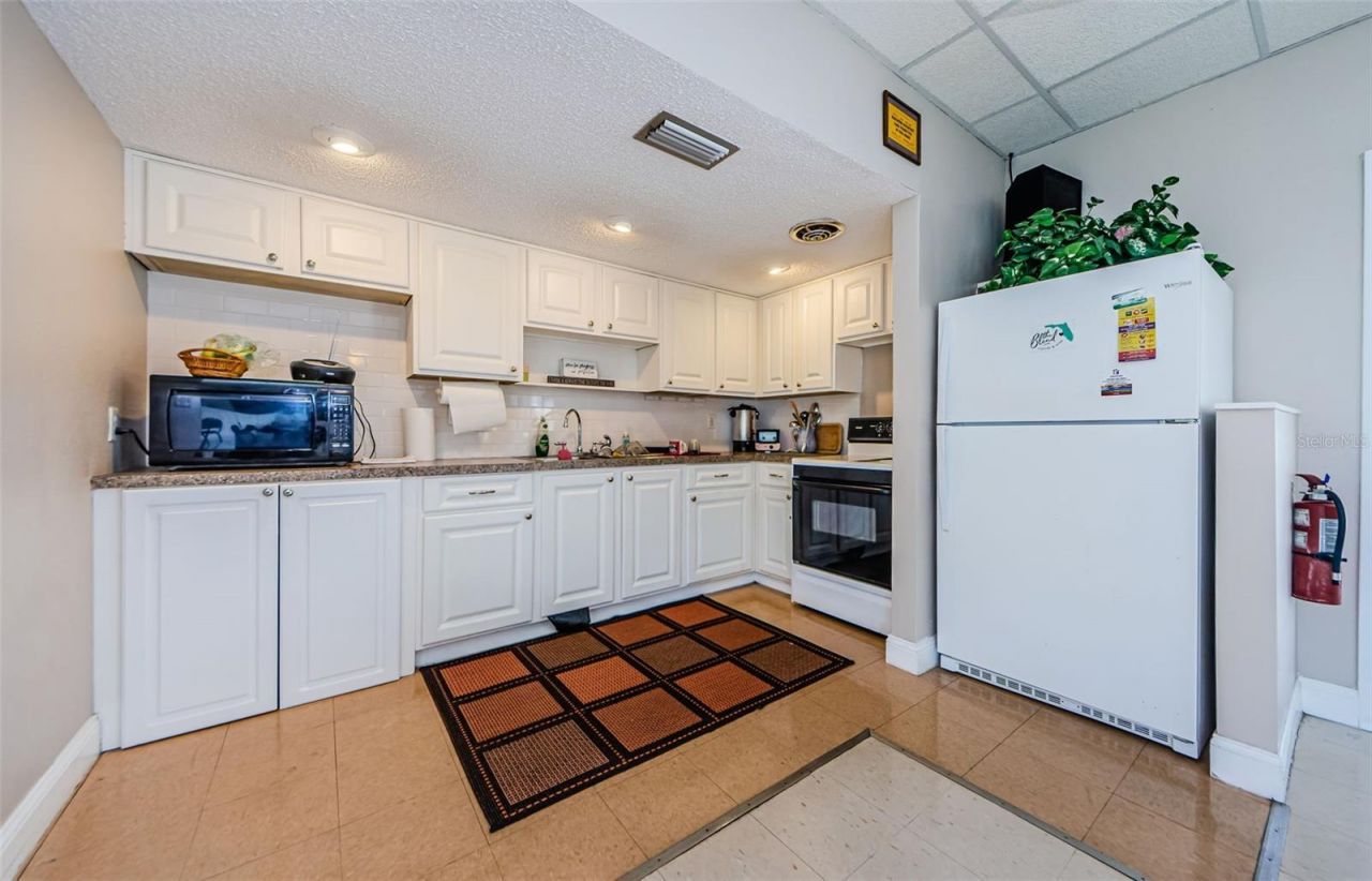 4915 Bay Street Ne, Unit 126, Saint Petersburg, FL 33703 Photo