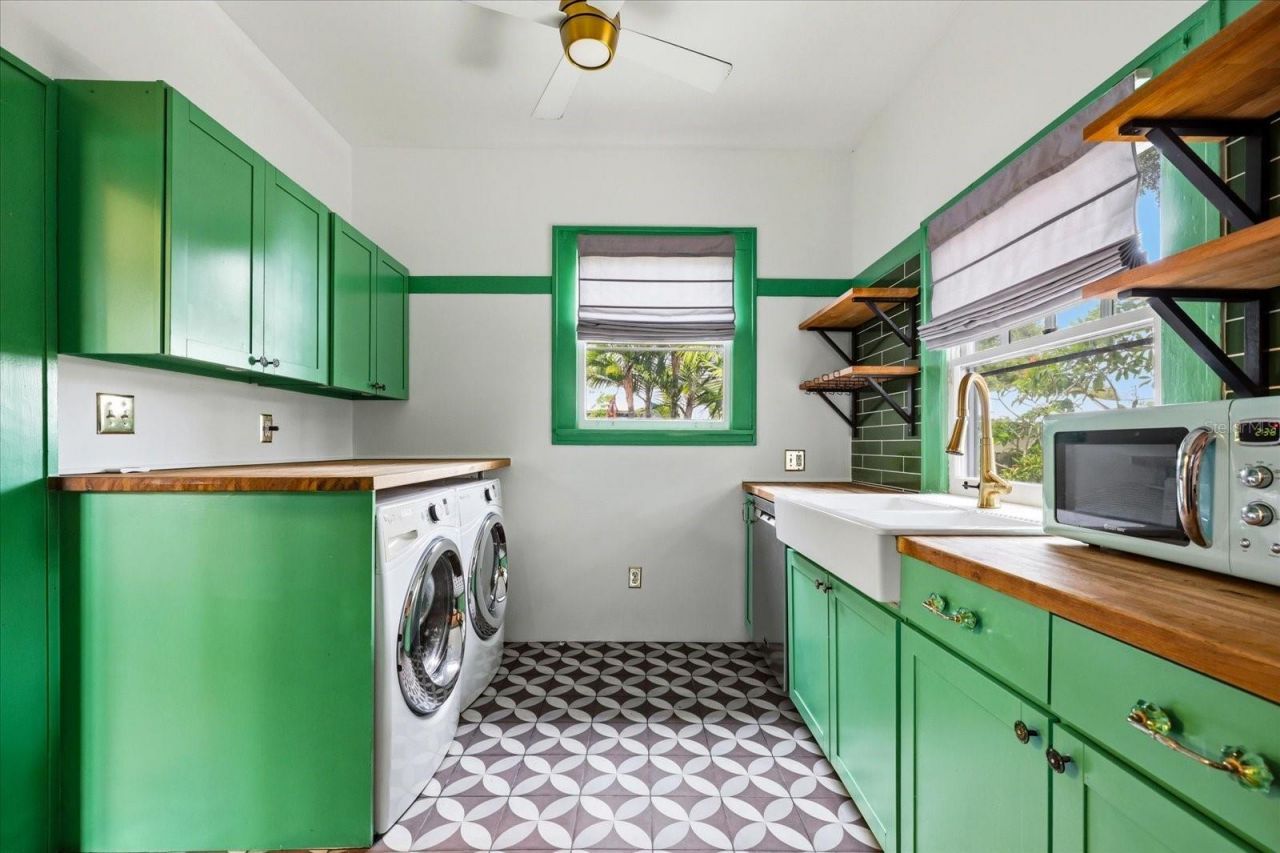 1024 23rd Avenue N, Saint Petersburg, FL 33704 Photo