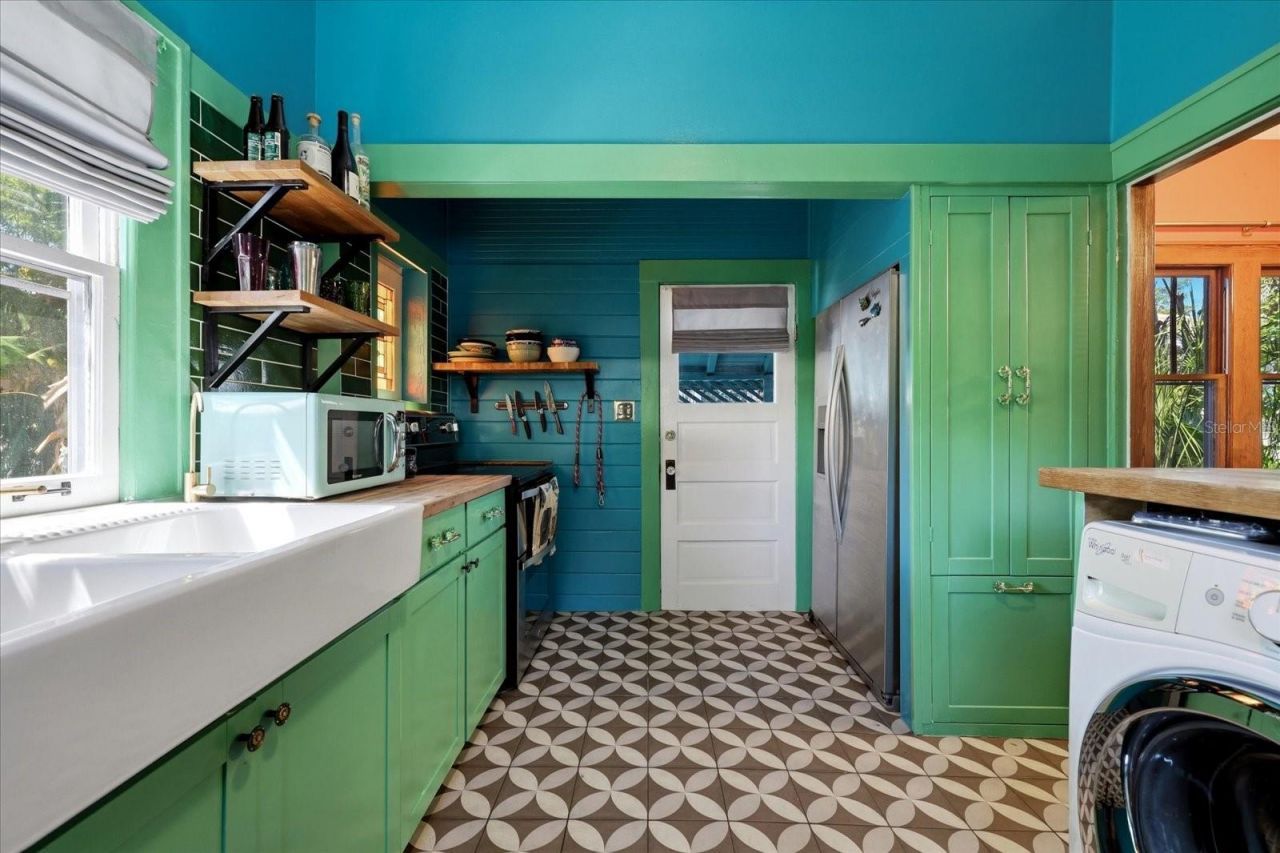 1024 23rd Avenue N, Saint Petersburg, FL 33704 Photo