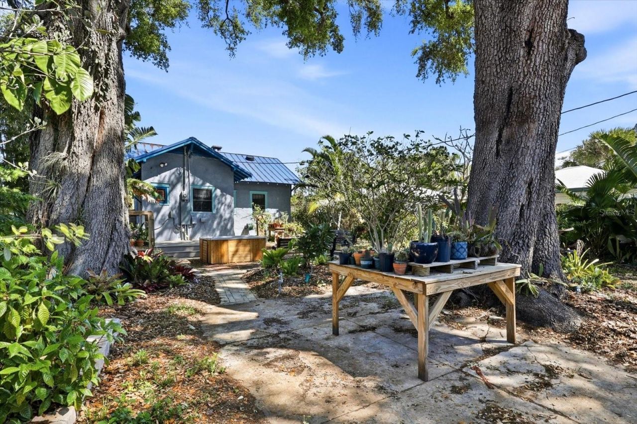 1024 23rd Avenue N, Saint Petersburg, FL 33704 Photo