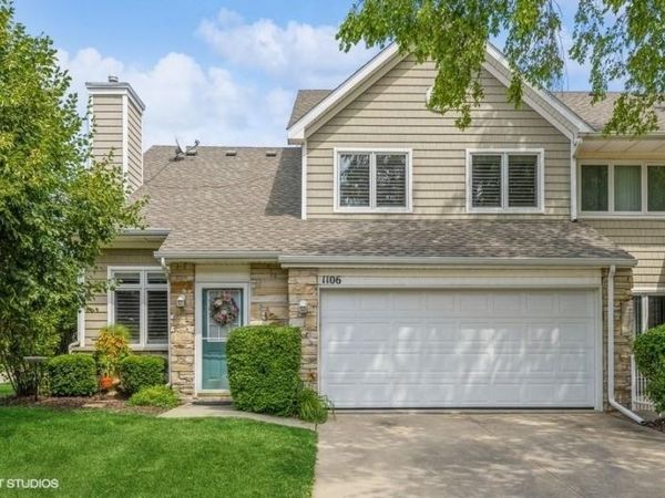 811 Burr Oaks Drive, Unit 1106, West Des Moines, IA 50266