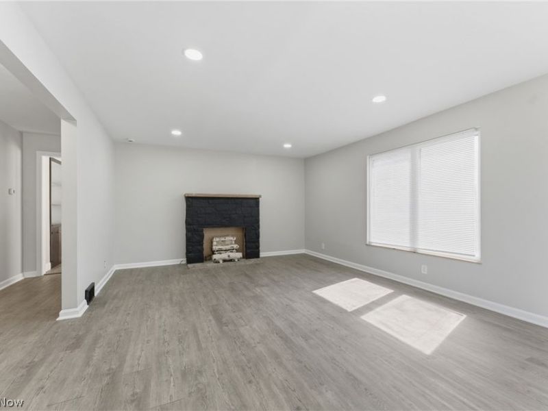 318 31st Street NW, Canton, OH 44709 Photo 4