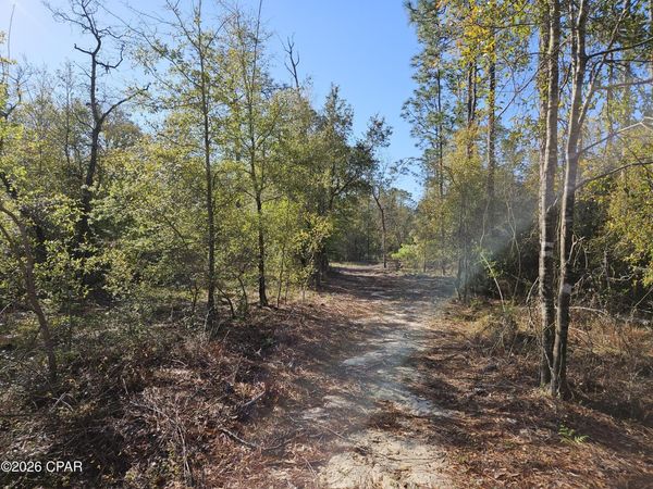 000 Preakness Place , Chipley, FL 32428