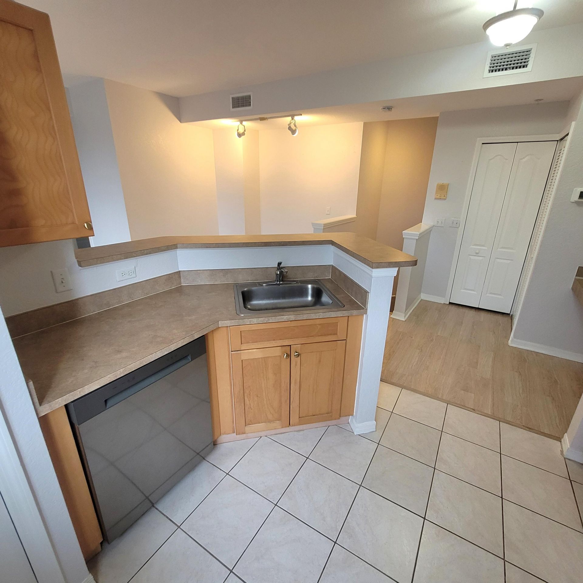 11010 Legacy Drive, Unit 301, Palm Beach Gardens, FL 33410 Photo