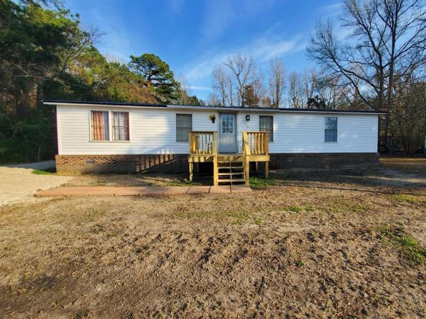 926 Railroad Street , Belhaven, NC 27810