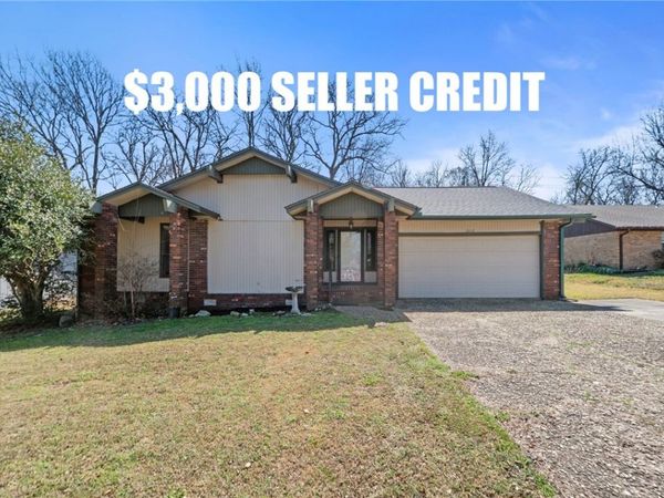 2212 W Tulsa Street, Siloam Springs, AR 72761
