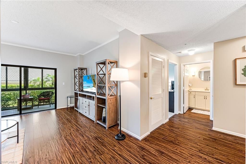 900 Arbor Lake Dr, Unit 9-101, Naples, FL 34110 Photo