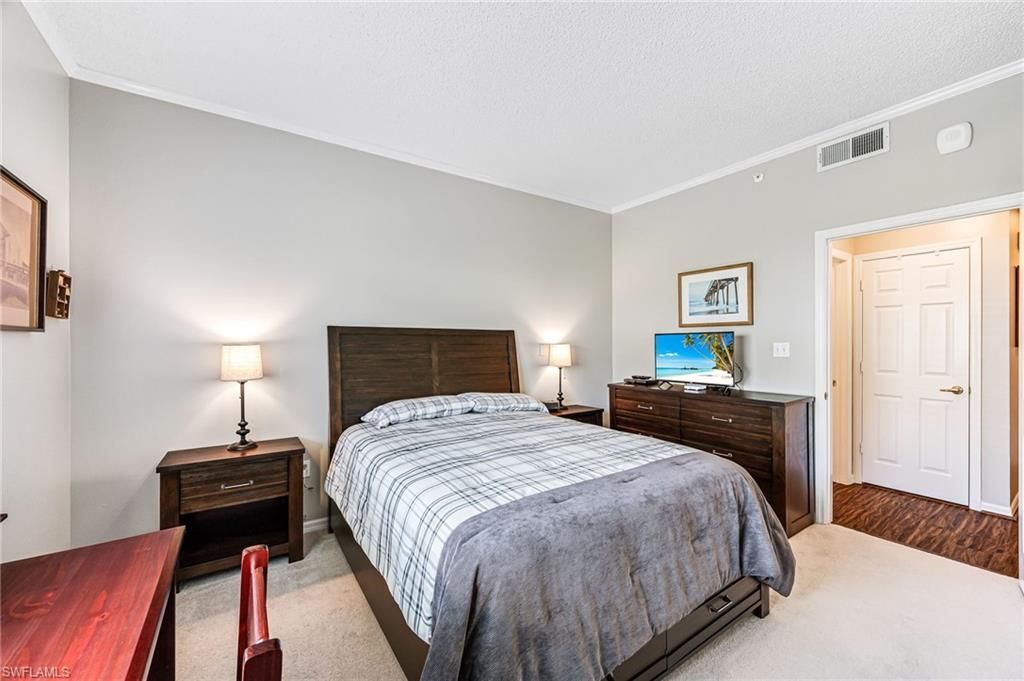 900 Arbor Lake Dr, Unit 9-101, Naples, FL 34110 Photo