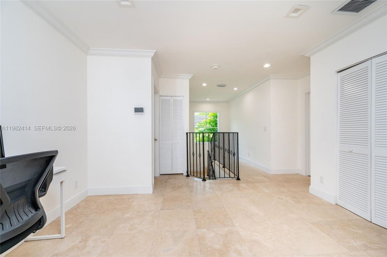 760 Glenridge Rd, Key Biscayne, FL 33149 Photo