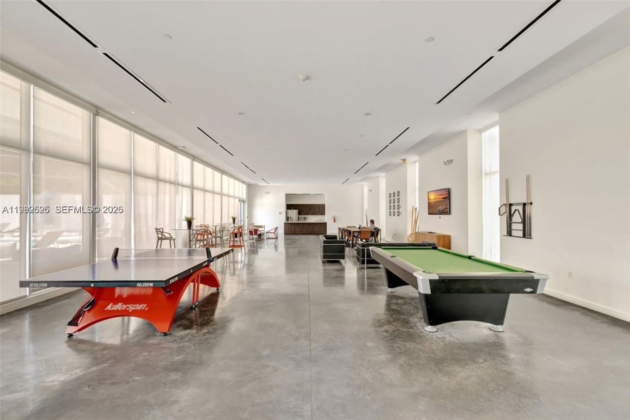 14951 Royal Oaks Ln , Unit 1409, North Miami, FL 33181 Photo