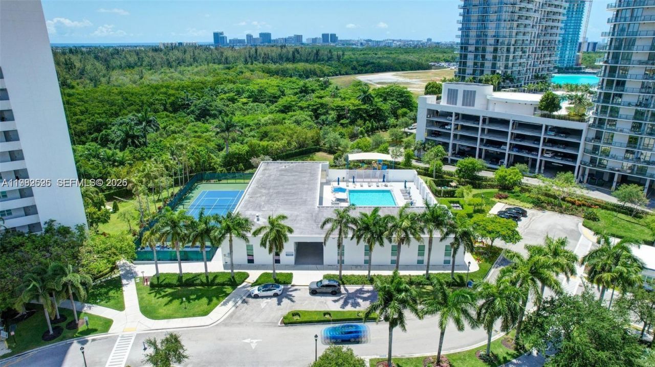 14951 Royal Oaks Ln , Unit 1409, North Miami, FL 33181 Photo