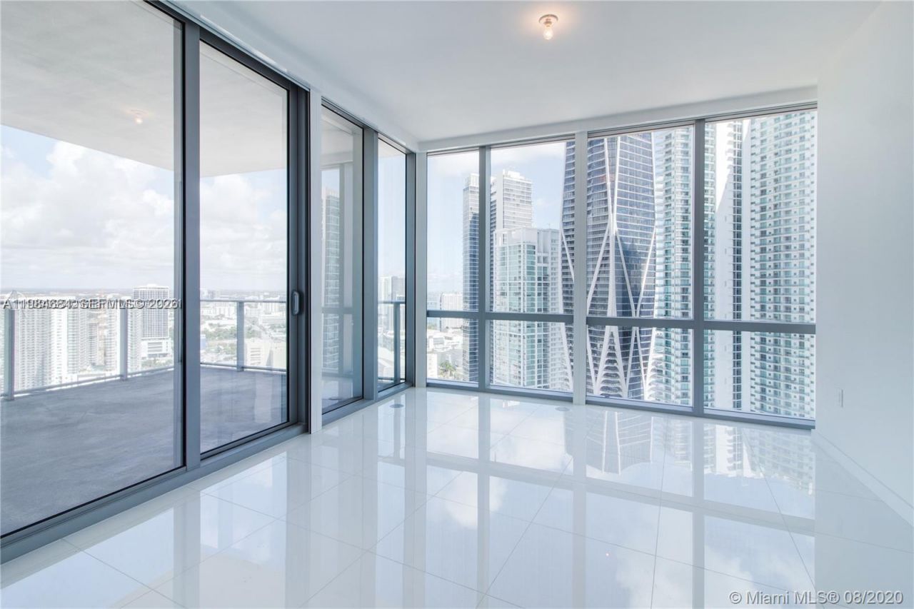 851 NE 1st Ave, Unit 3601, Miami, FL 33132 Photo