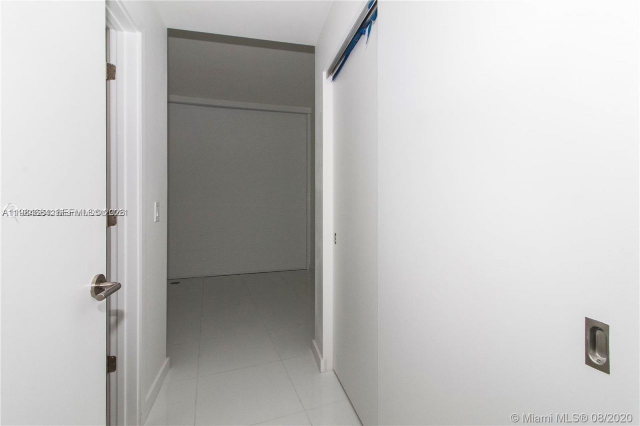 851 NE 1st Ave, Unit 3601, Miami, FL 33132 Photo