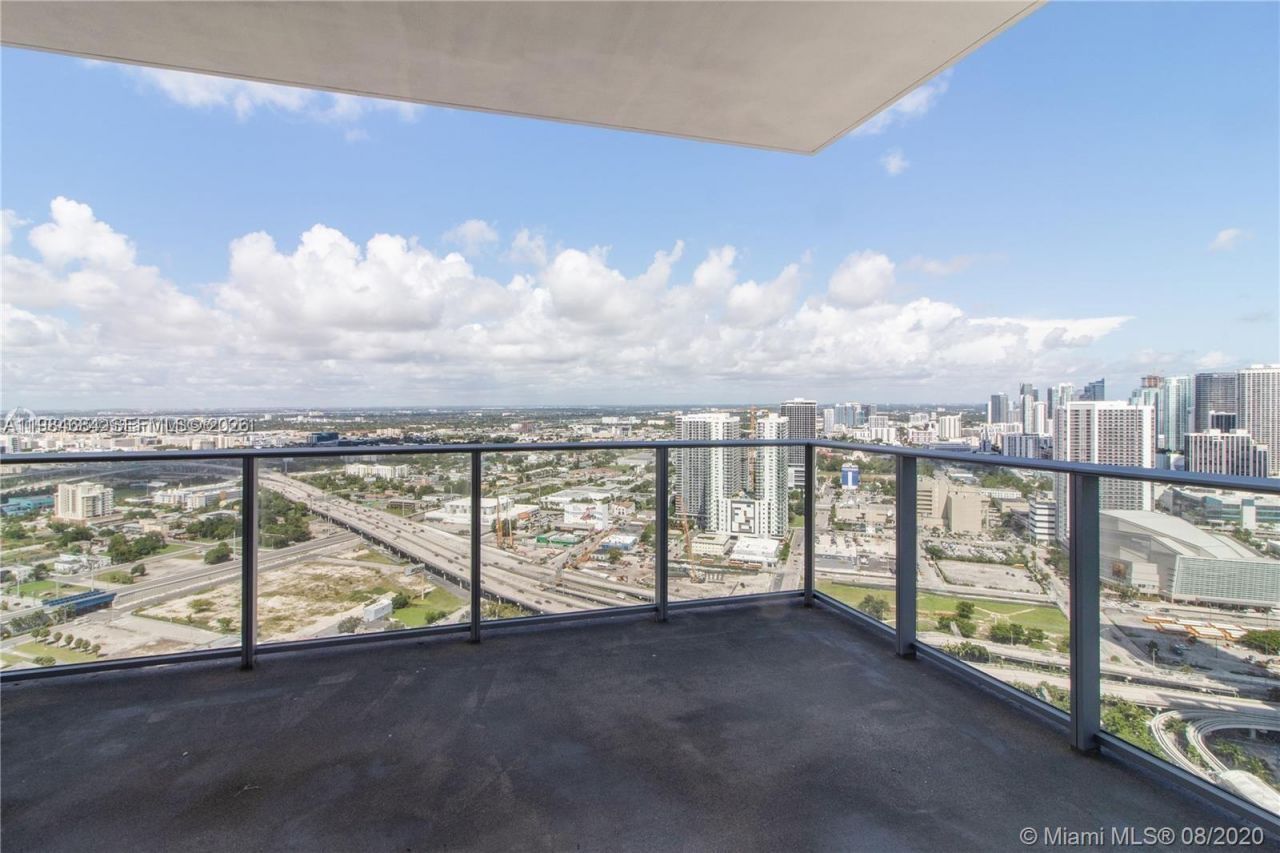 851 NE 1st Ave, Unit 3601, Miami, FL 33132 Photo