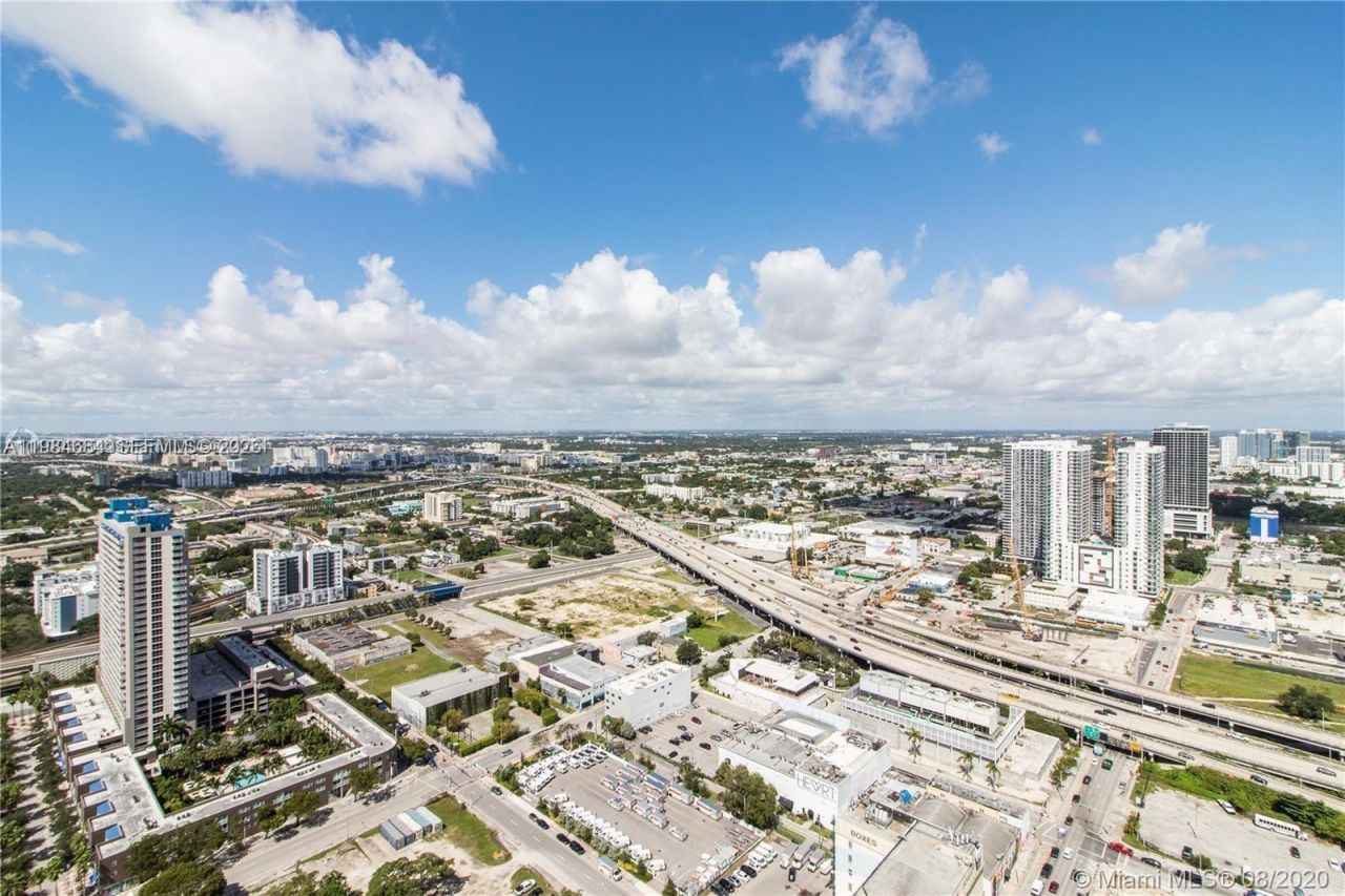 851 NE 1st Ave, Unit 3601, Miami, FL 33132 Photo