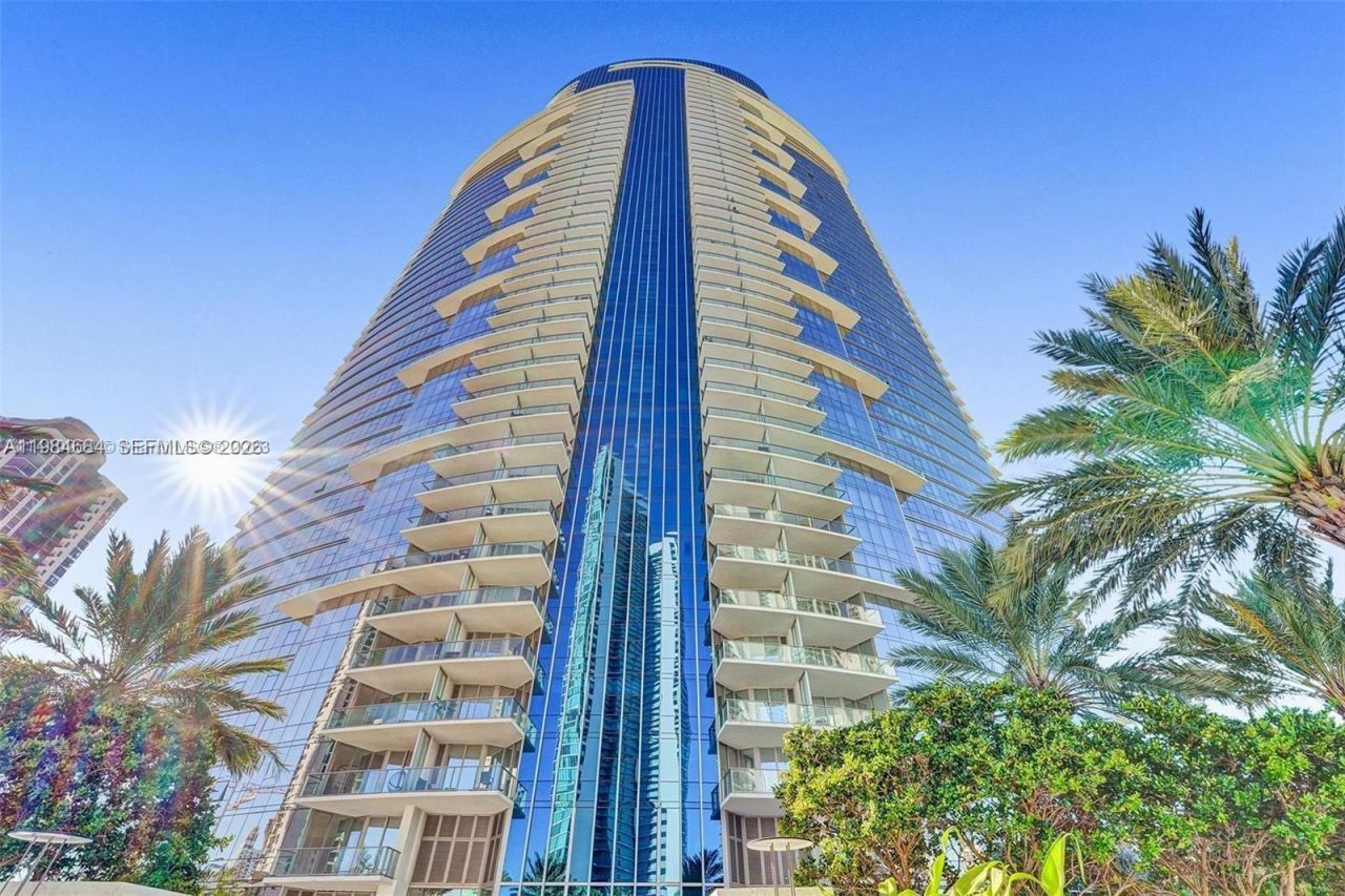 851 NE 1st Ave, Unit 3601, Miami, FL 33132 Photo