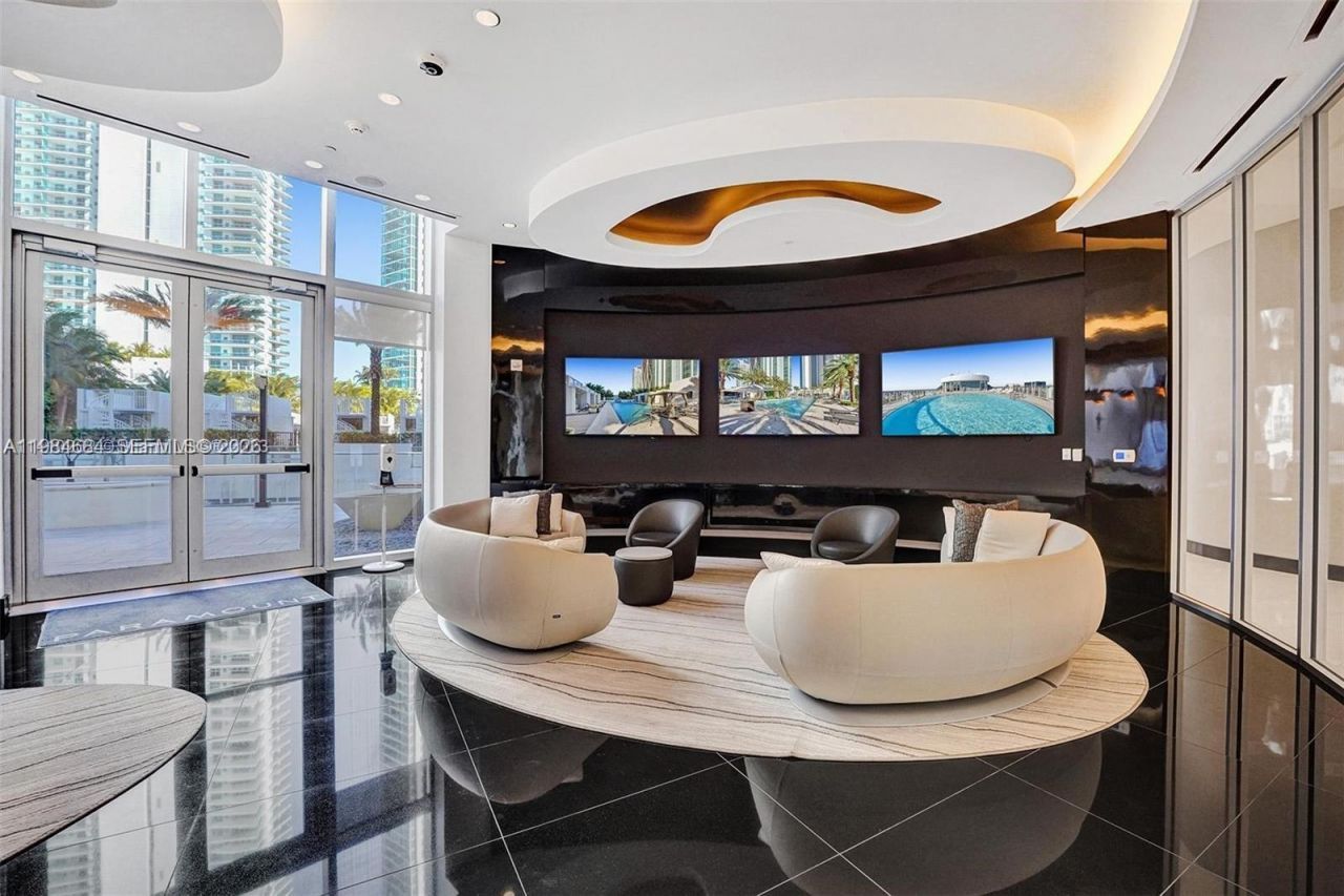 851 NE 1st Ave, Unit 3601, Miami, FL 33132 Photo