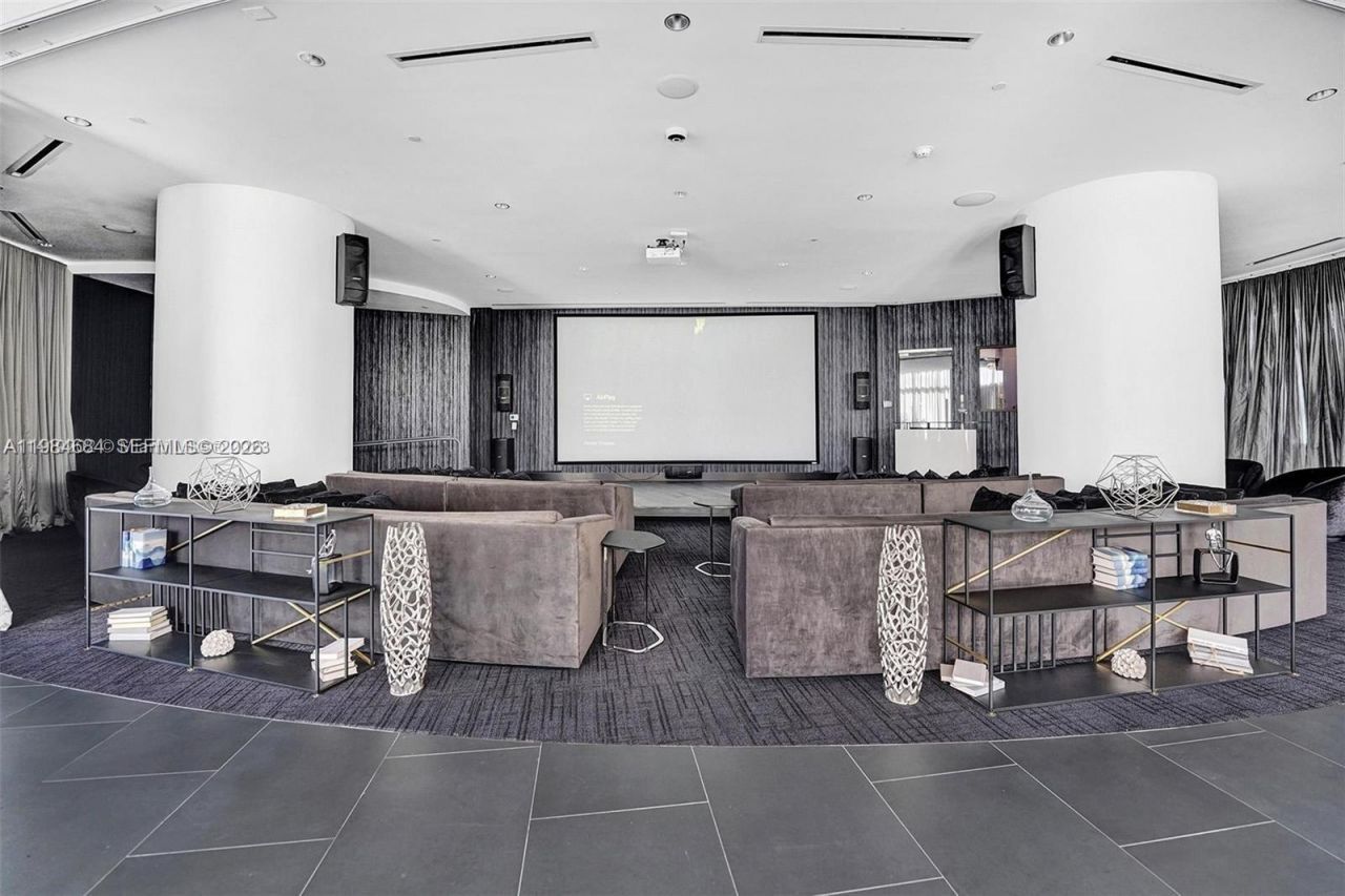 851 NE 1st Ave, Unit 3601, Miami, FL 33132 Photo