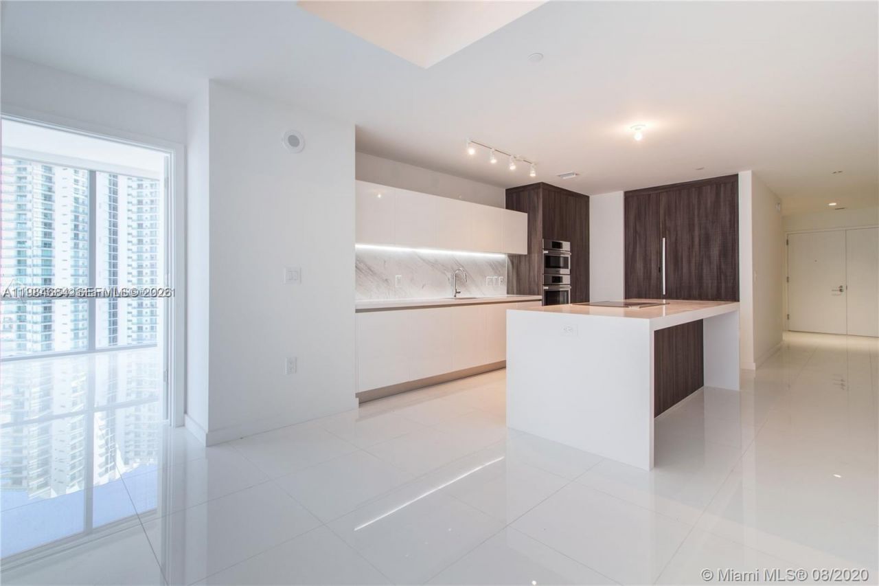 851 NE 1st Ave, Unit 3601, Miami, FL 33132 Photo