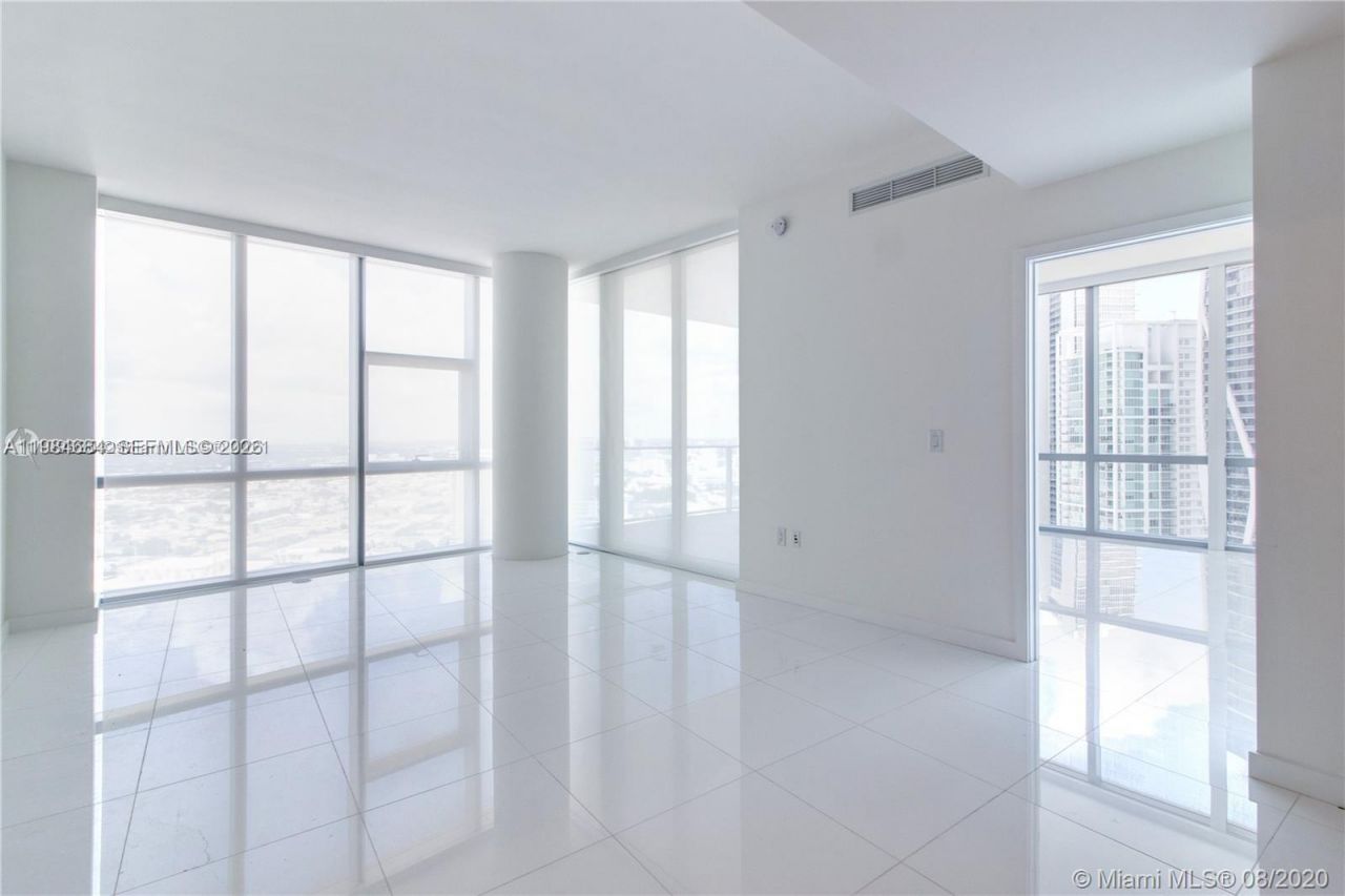 851 NE 1st Ave, Unit 3601, Miami, FL 33132 Photo