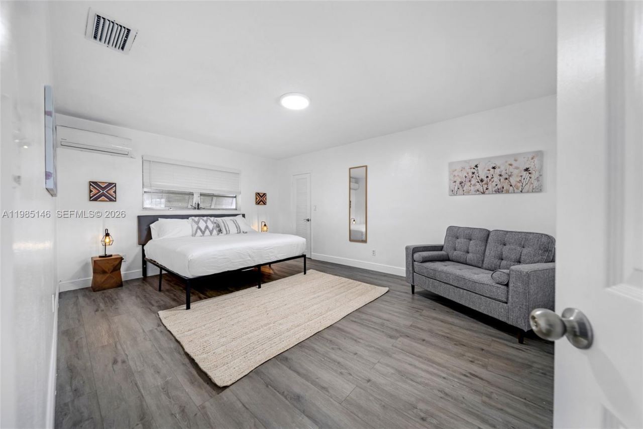 8420 Pasadena Blvd , Pembroke Pines, FL 33024 Photo