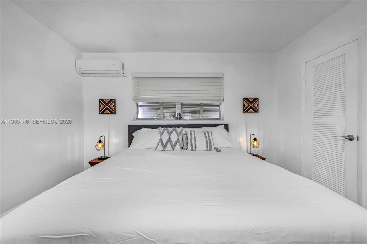 8420 Pasadena Blvd , Pembroke Pines, FL 33024 Photo