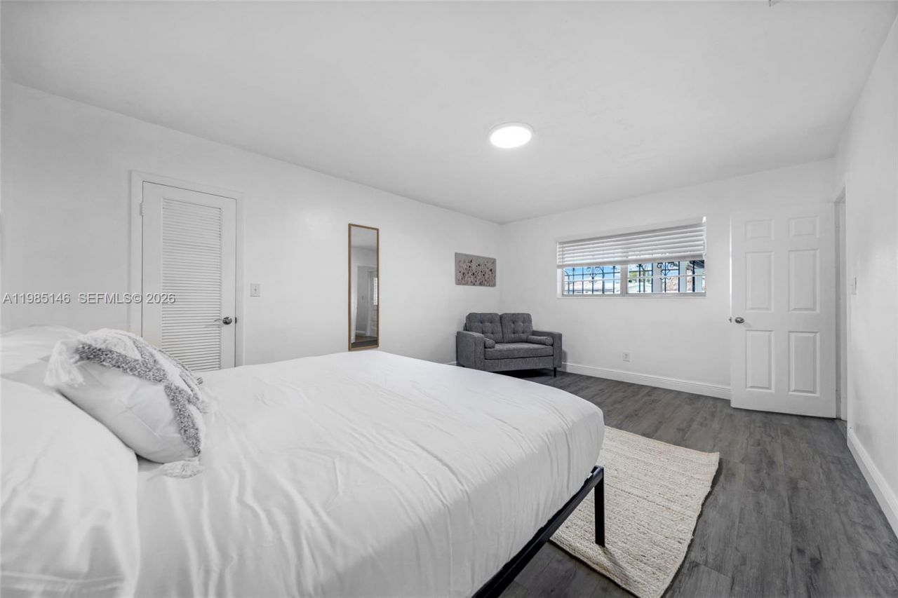 8420 Pasadena Blvd , Pembroke Pines, FL 33024 Photo