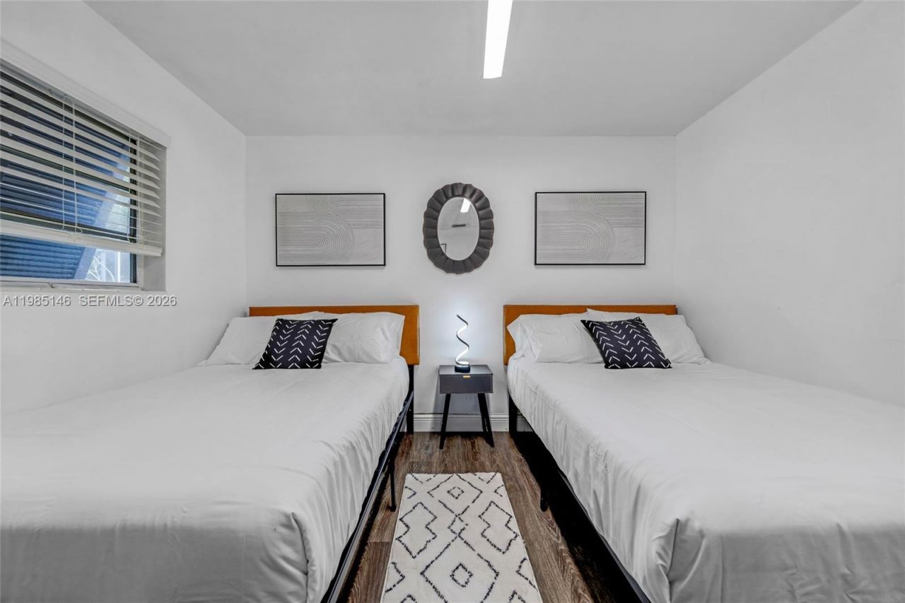 8420 Pasadena Blvd , Pembroke Pines, FL 33024 Photo