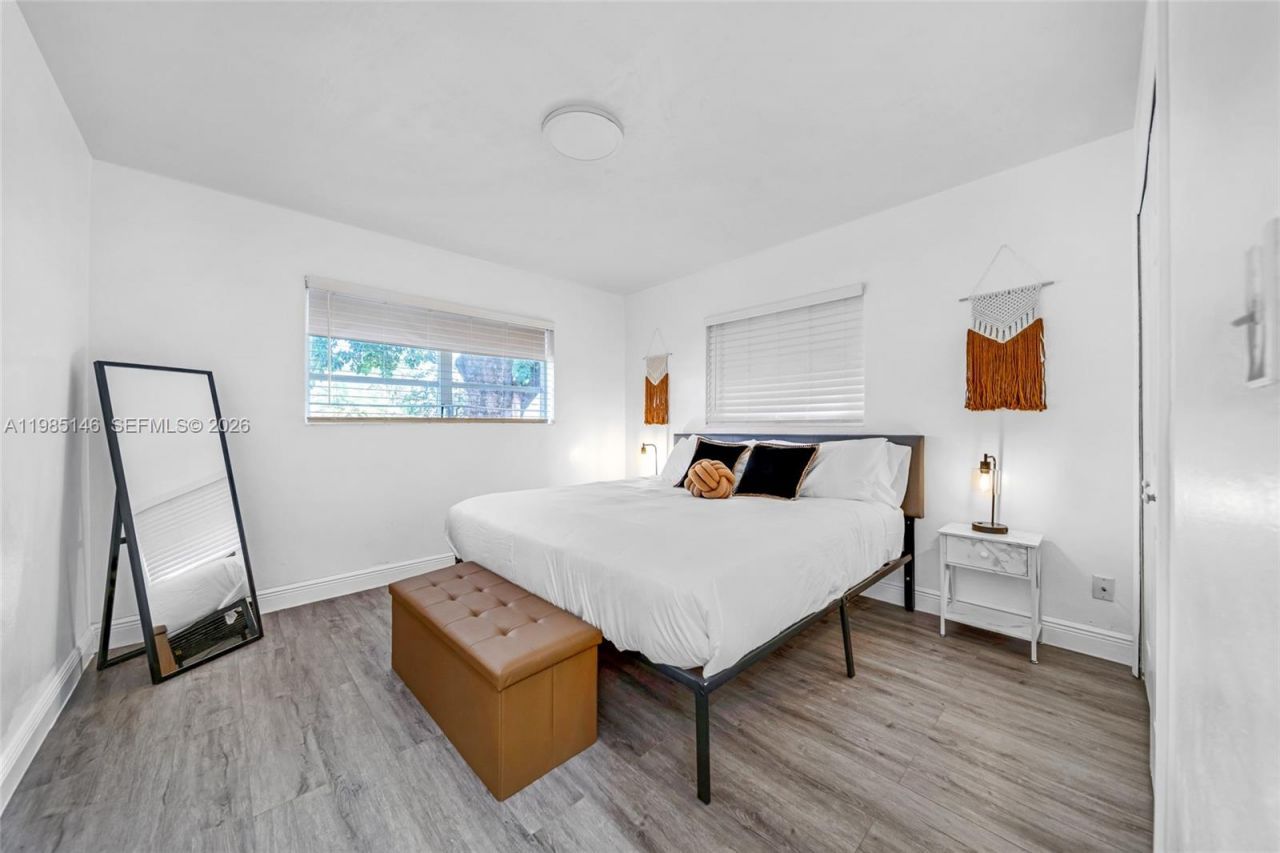 8420 Pasadena Blvd , Pembroke Pines, FL 33024 Photo