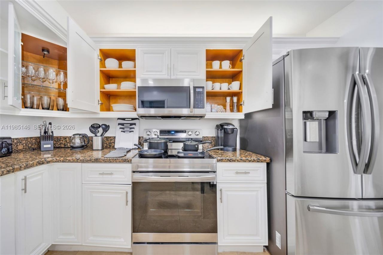 8420 Pasadena Blvd , Pembroke Pines, FL 33024 Photo