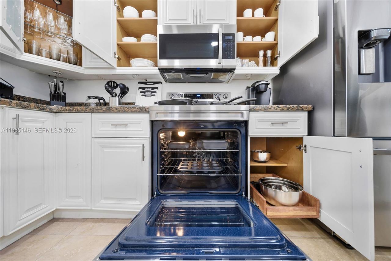 8420 Pasadena Blvd , Pembroke Pines, FL 33024 Photo