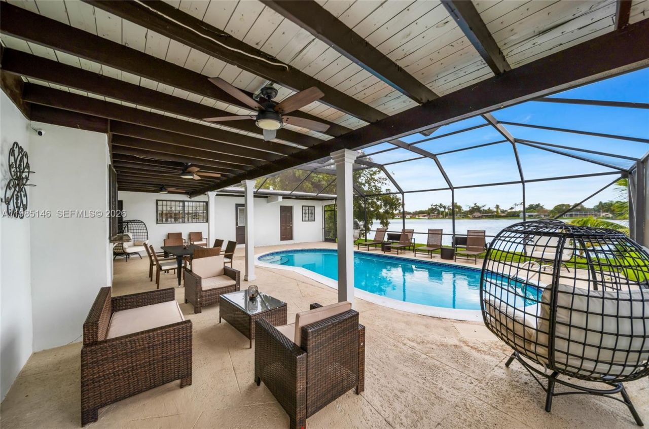 8420 Pasadena Blvd , Pembroke Pines, FL 33024 Photo