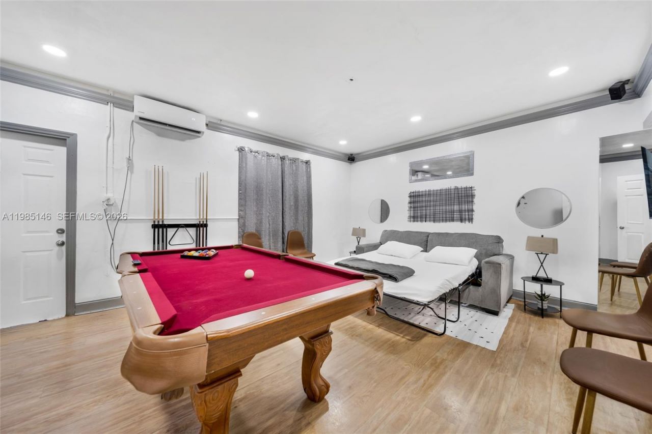 8420 Pasadena Blvd , Pembroke Pines, FL 33024 Photo