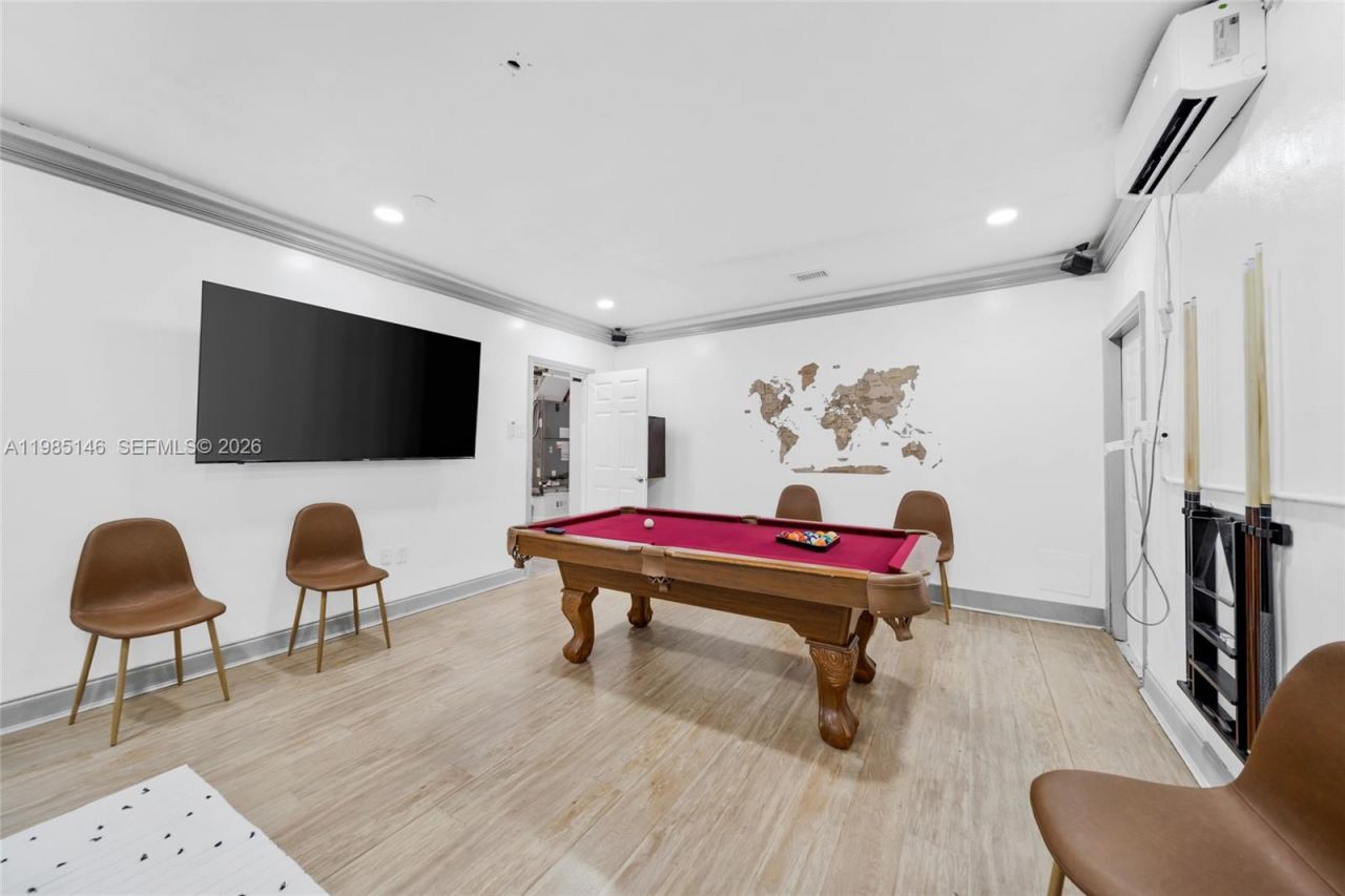 8420 Pasadena Blvd , Pembroke Pines, FL 33024 Photo