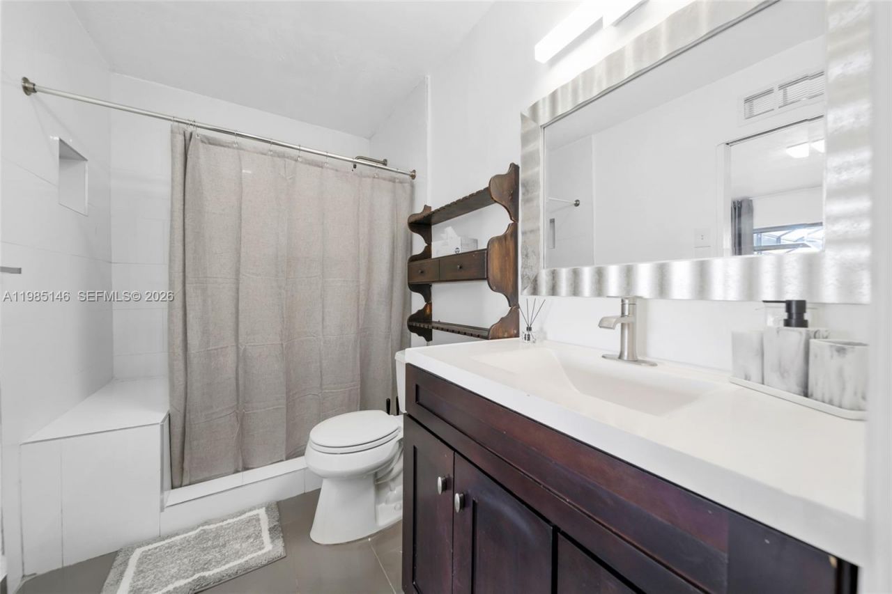 8420 Pasadena Blvd , Pembroke Pines, FL 33024 Photo